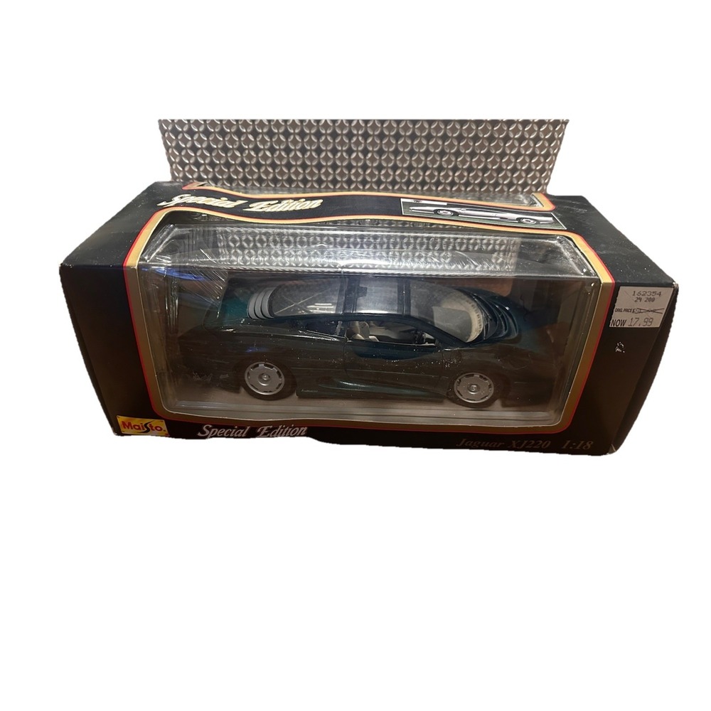 Maisto Special Edition Jaguar XJ220 1992 1:18 Green Diecast Car w/ Opening Doors